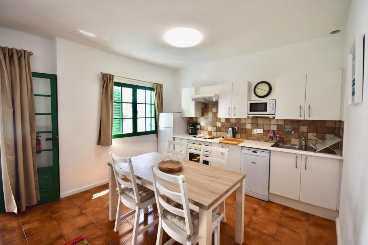 Terracitas 3 Hiru , Coqueto Bungalow Con Ac , Terraza Y Piscina Comunitaria Playa Blanca  Kültér fotó