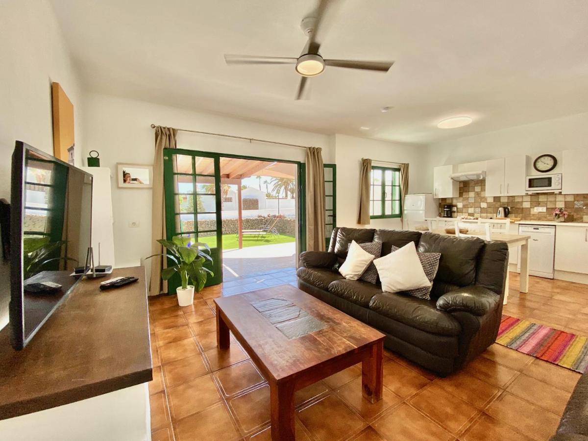Terracitas 3 Hiru , Coqueto Bungalow Con Ac , Terraza Y Piscina Comunitaria Playa Blanca  Kültér fotó